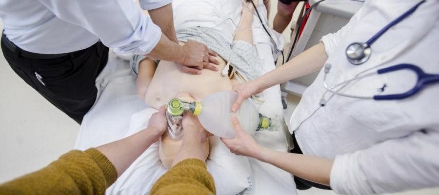Hospital scene decorative image