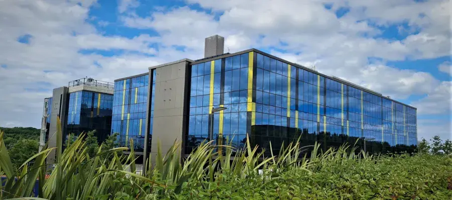 Exterior image of Institute of Regeneration and Repair building