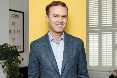 Headshot of Andrew Horne.