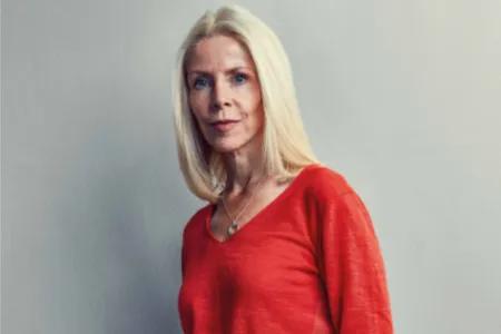 Headshot of Linda Bauld