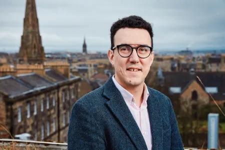 Headshot of Miguel Bernabeu Llinares