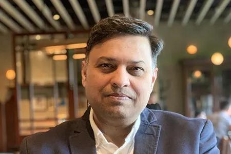 Head shot of Arshad Siddiqhui