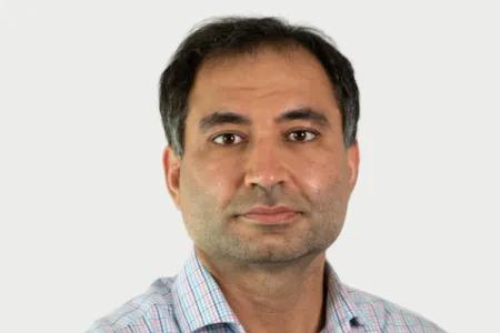 Head shot of Ahmar Shah