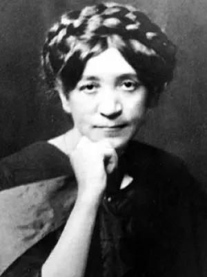 Archive black and white head shot of Isabella